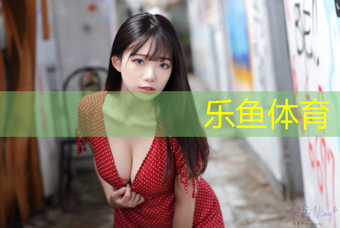 用哑铃怎么练胸肌和腹肌
